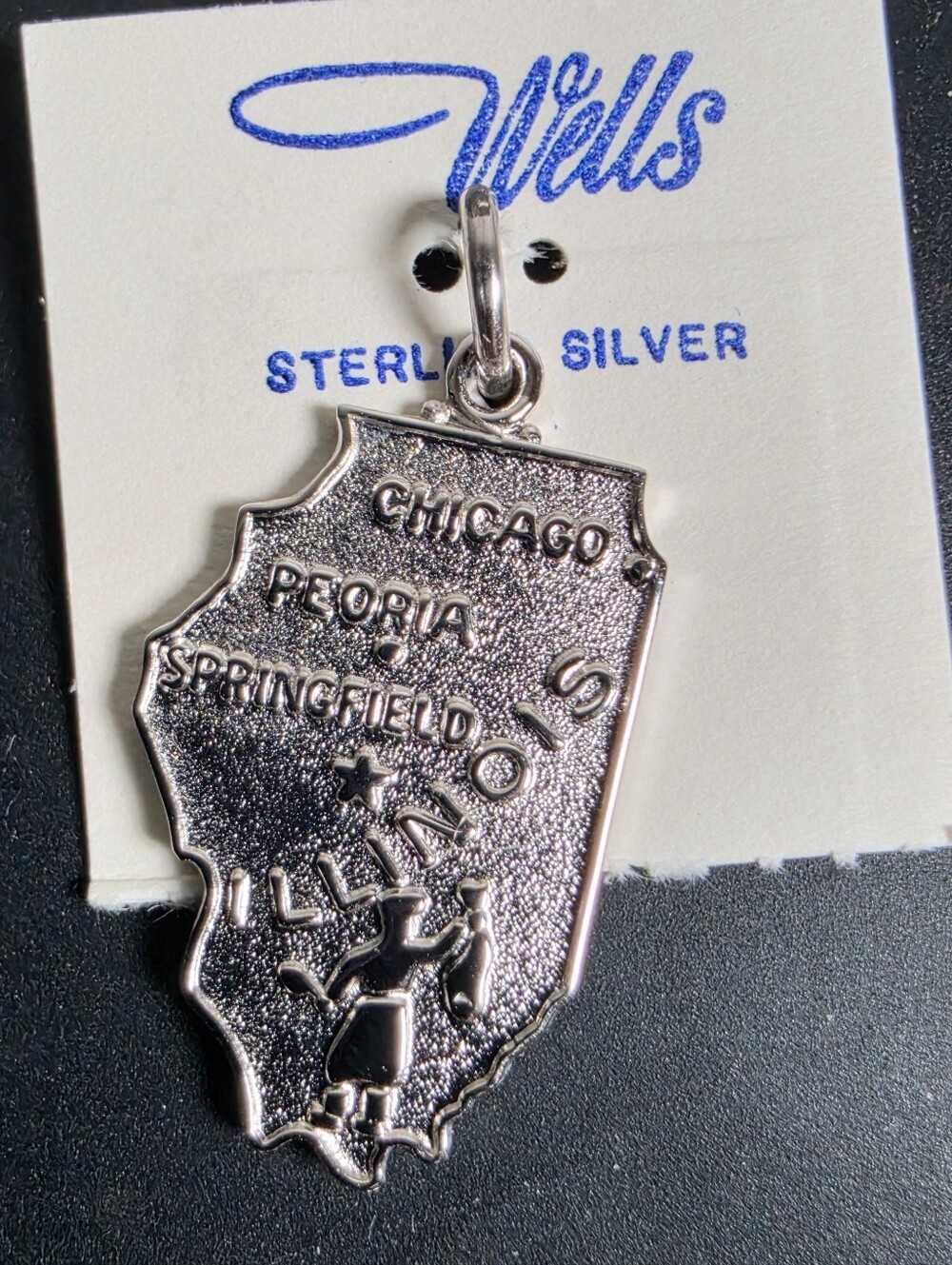 Sterling Silver Illinois State Charm Pendant - Silver
